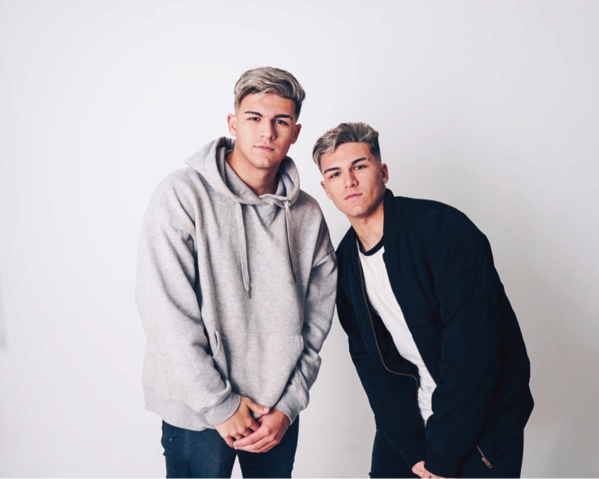 807906CD-500A-4671-A597-F19FBF4F8D8C-13812-000007D5072D06FE