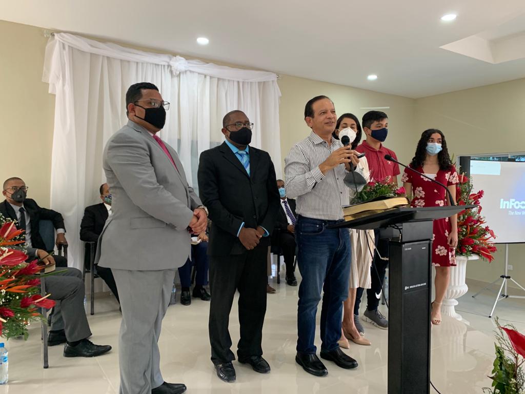 La actividad de inauguración contó con la presencia del presidente de la iglesia para la región.