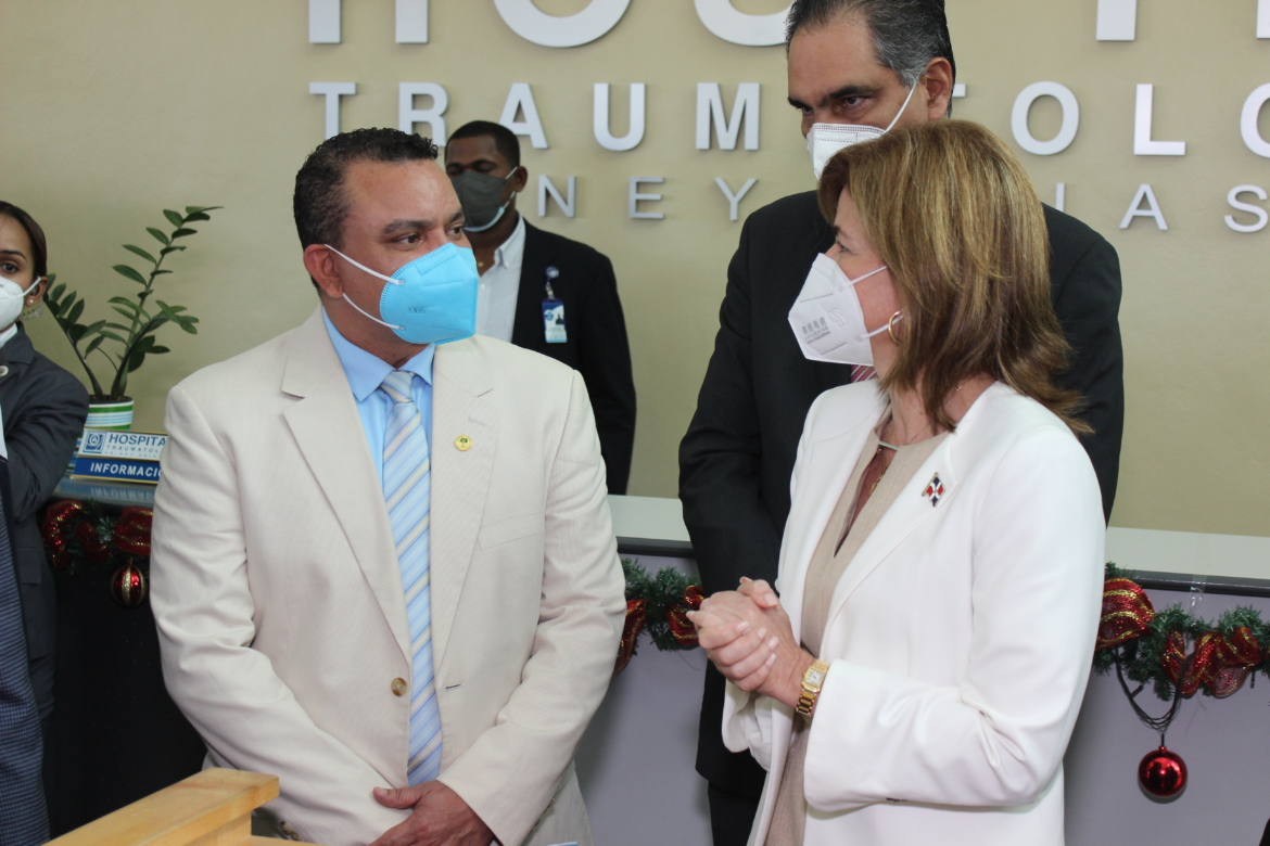 Gabinete Presidencial de Salud que dirige la vicepresidenta visita hospital Ney Arias Lora