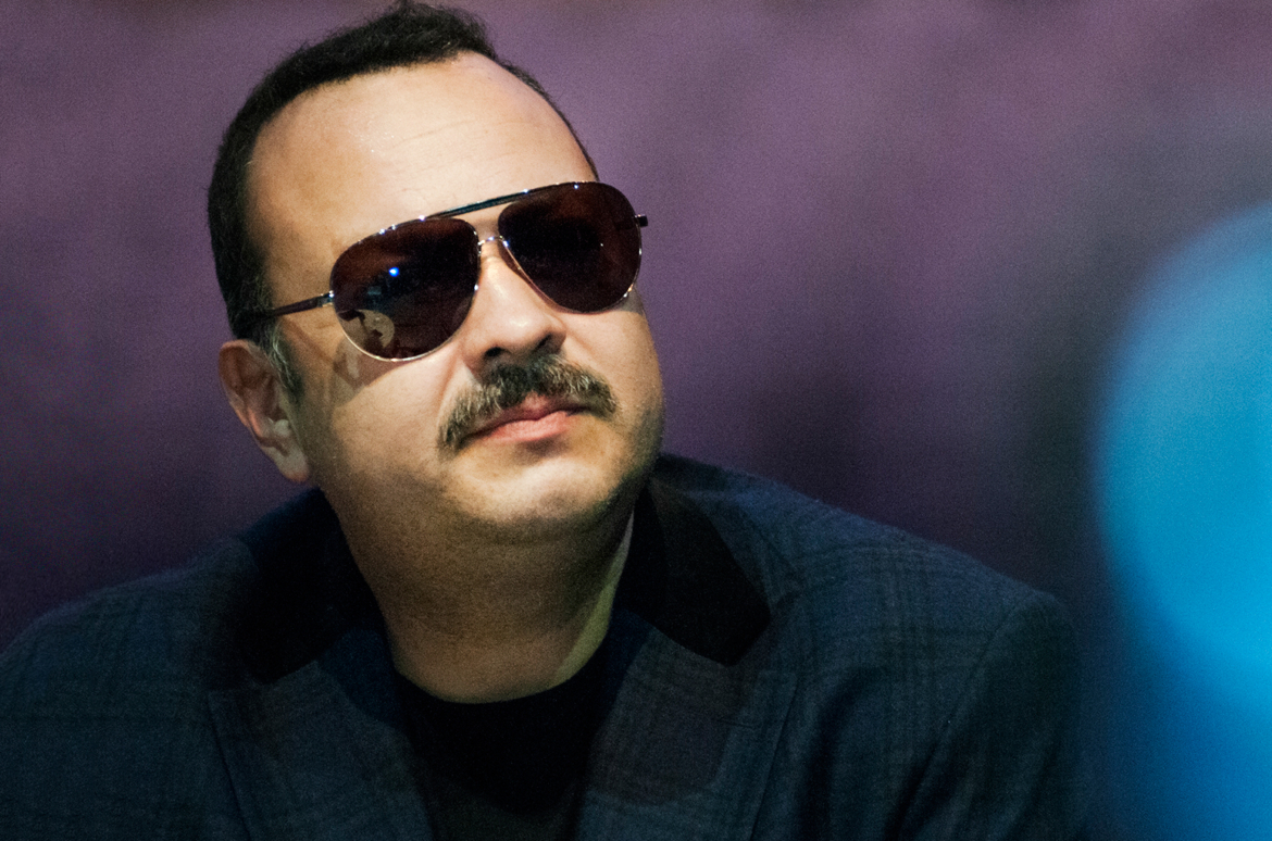 Pepe Aguilar.-