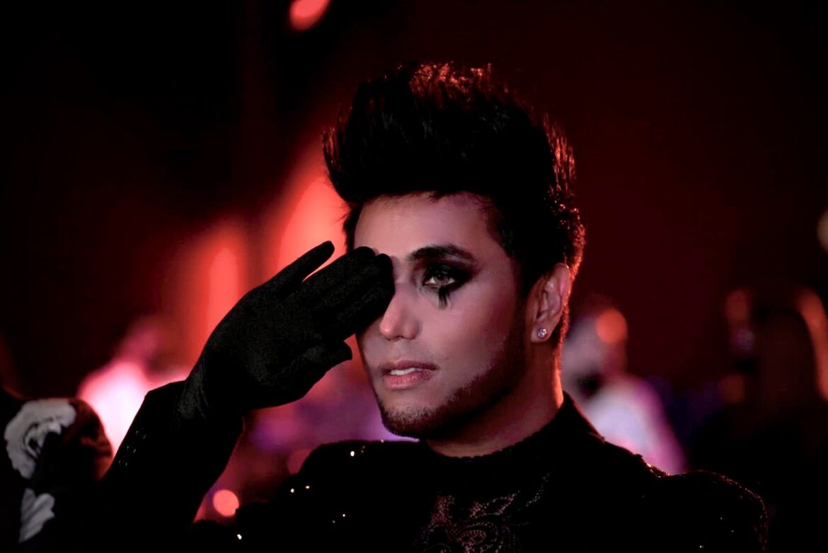 El Divo del Pop ‘Fedro” recibe el Premio Tacarigua de oro