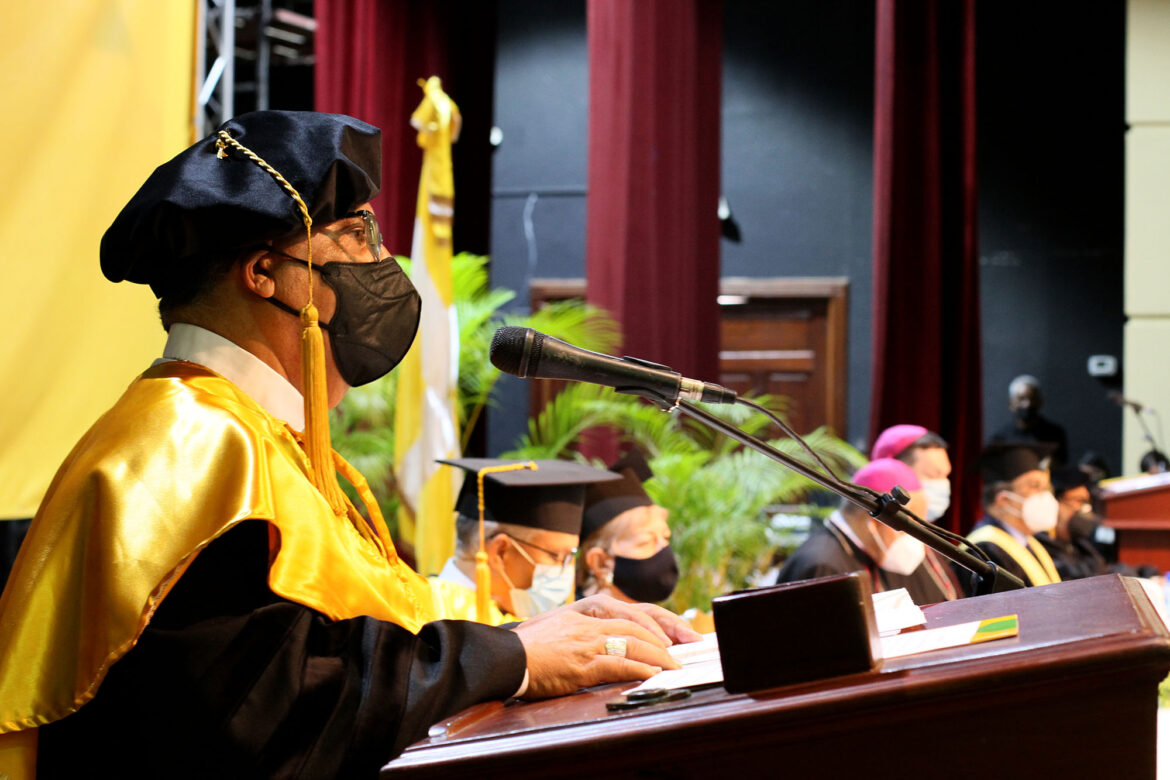 La Universidad Católica Santo Domingo (UCSD) gradúa 380 nuevos profesionales en Postgrado.