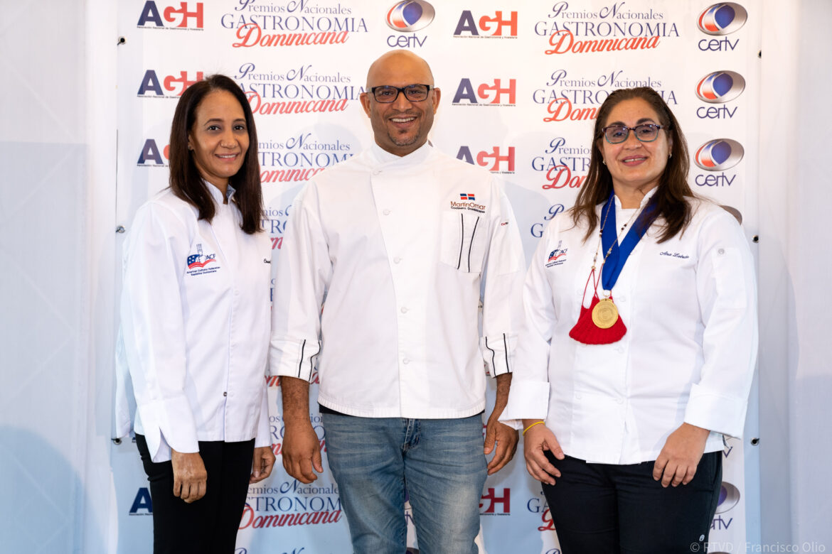 Los chefs Cruz Dircia Castillo, Martin Omar y Ana Lebrón