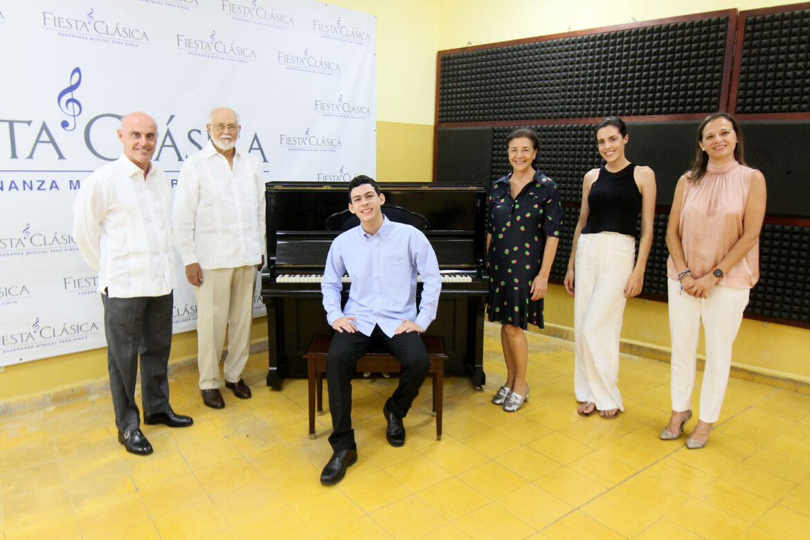 01.-Alejandro Abellan, Jose Antonio Caro, Andres Zuluaga, Guiomar Alvarez, , Maria Abellan, Pilar Camarero