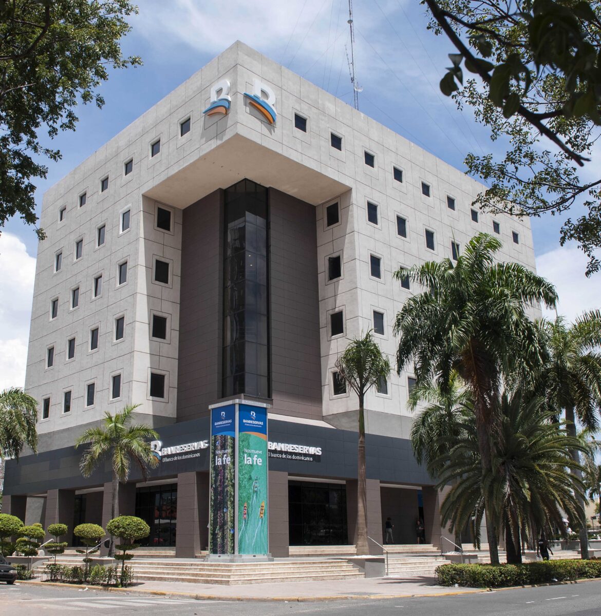 Fachada Torre Banreservas (1)