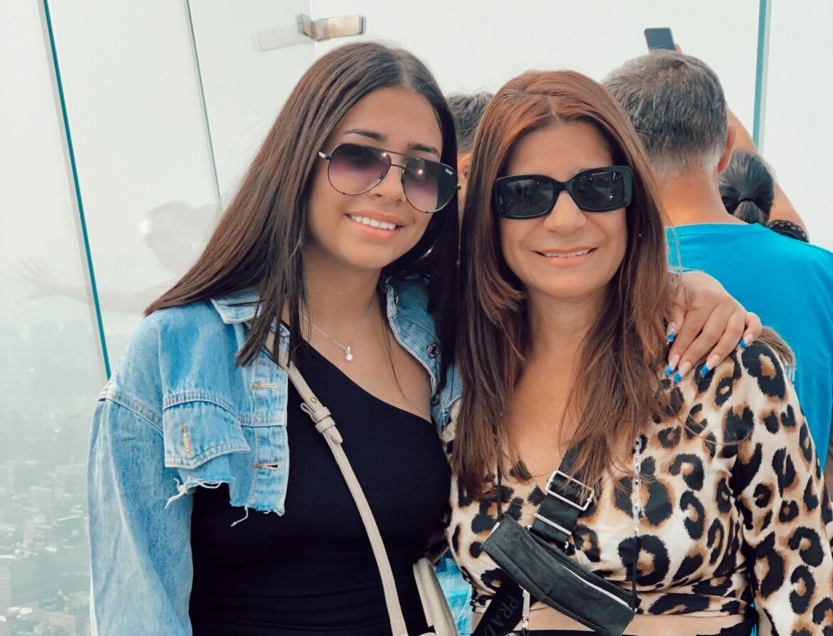 Luisa Feliz y su hija Brenda Nouel