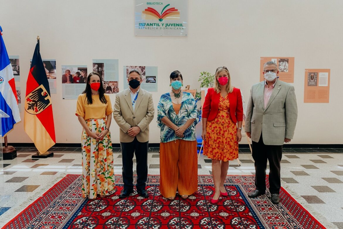 Alicia Baroni, Katrin Wedermann, Henry Veras, Yvonne Mirschitzka y Humberto Arvelo