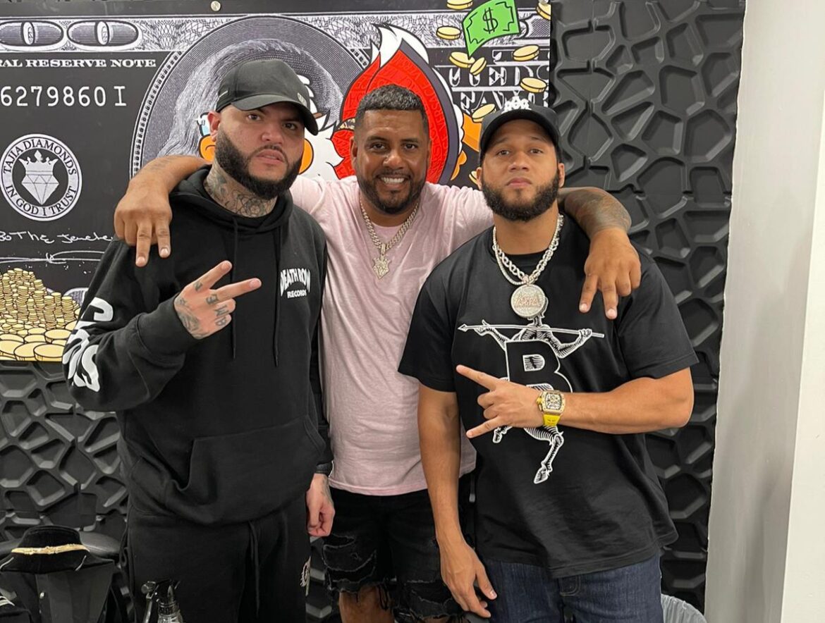 Farruko, Victor Rodríguez y El Alfa