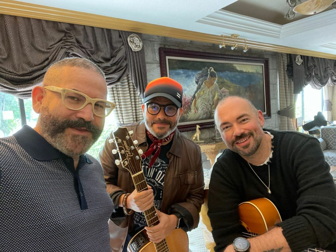 Pavel Núñez y Santiago Cruz promocionan “El Gato Andaluz”