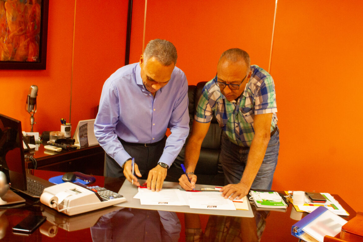 firma de contrato el bailazo en el navican