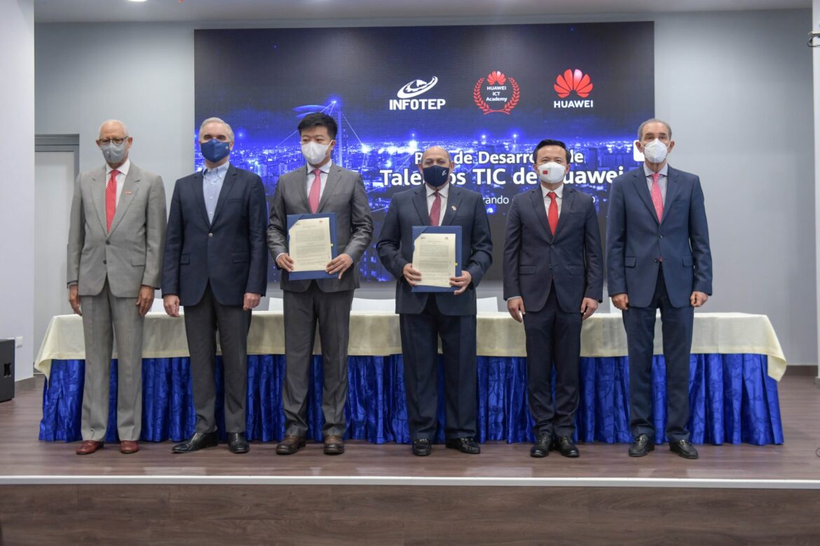 El acuerdo firmado entre INFOTEP y Huawei contempla la implementación de un Plan de Desarrollo de Talentos TIC