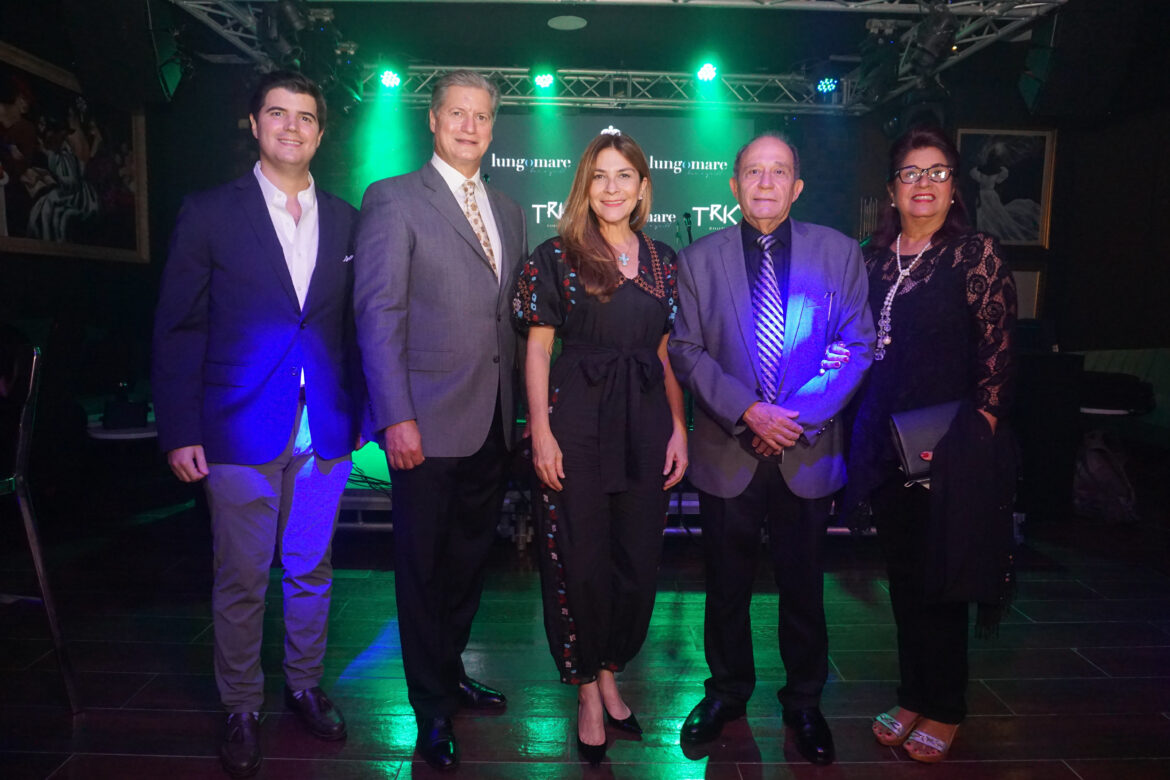 Javier Elías, Edmond Elías, Carolina Mejia, Carlos Álvarez y Sandra peguero