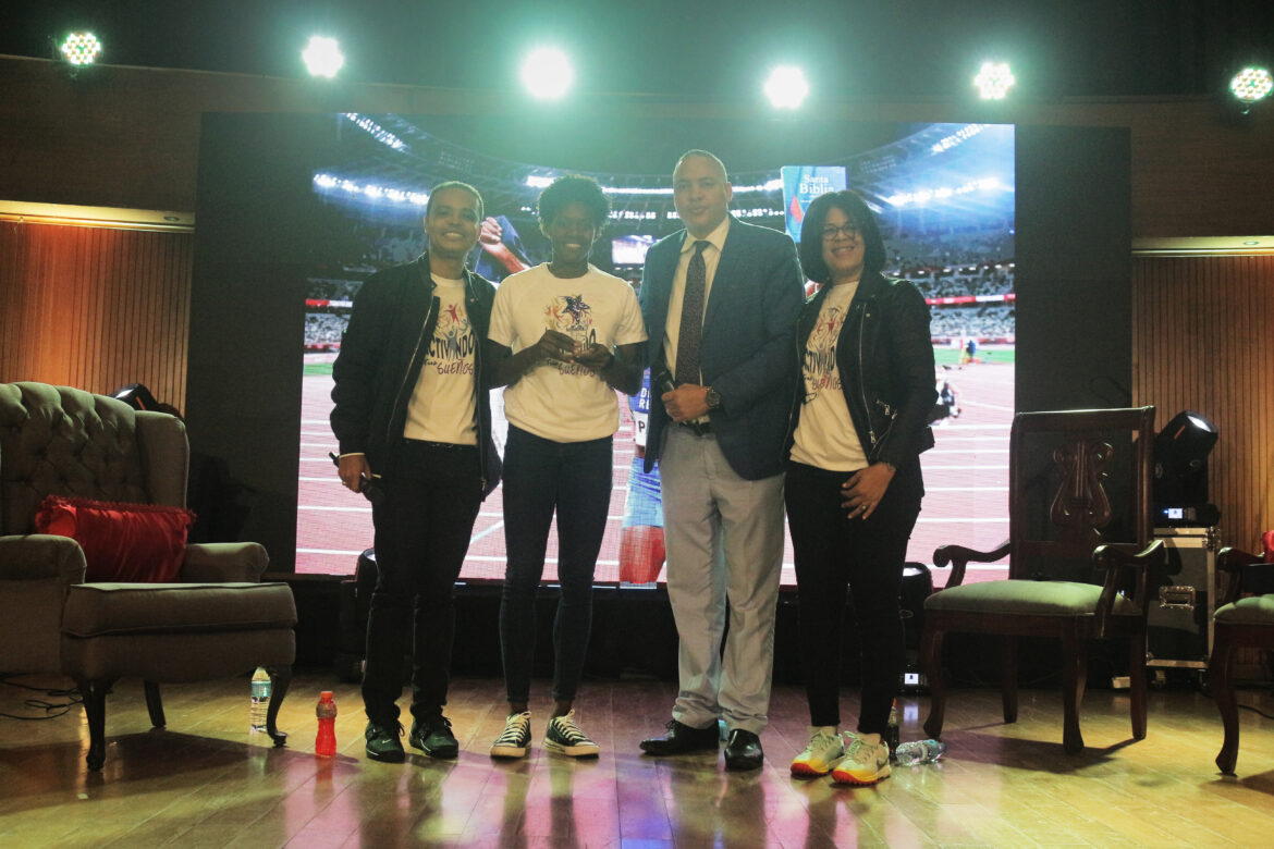 Ezequiel Díaz, Marileidy Paulino, Hector Gómez, Carmen Rodríguez copy