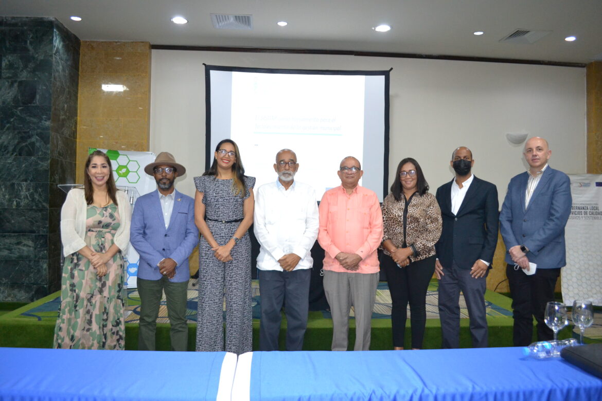 Grisbel Medina, Rafael Lorenzo, Cintya Aquino, Denis Mota, Juan Castillo, Ana Vásquez, Manuel Marte y Manuel Parras Gallardo.