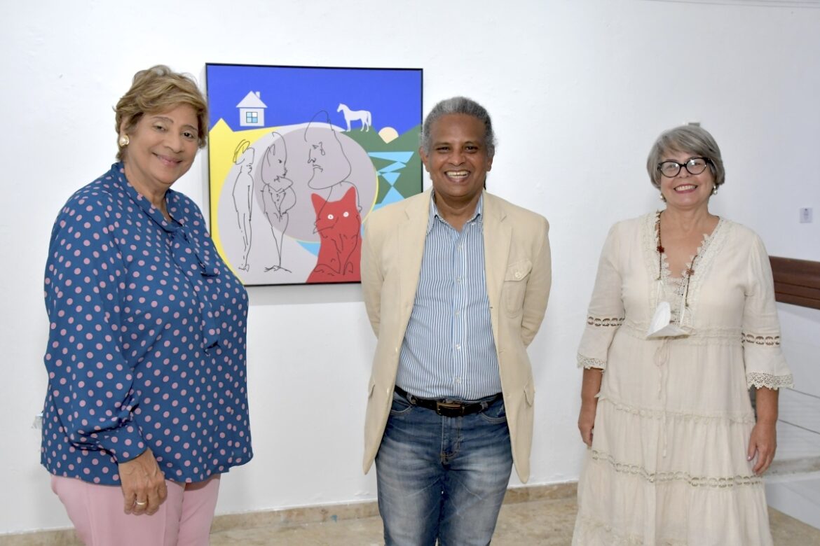 La directora general del Centro Mirador, Purísima De León, el artista Mario José Ángeles y la crítica de arte María Isabel Martínez