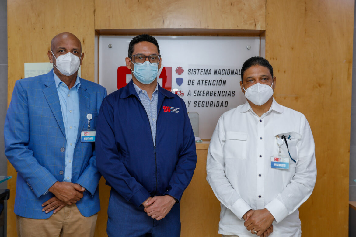 Sistema 9-1-1 recibe directivos del COE