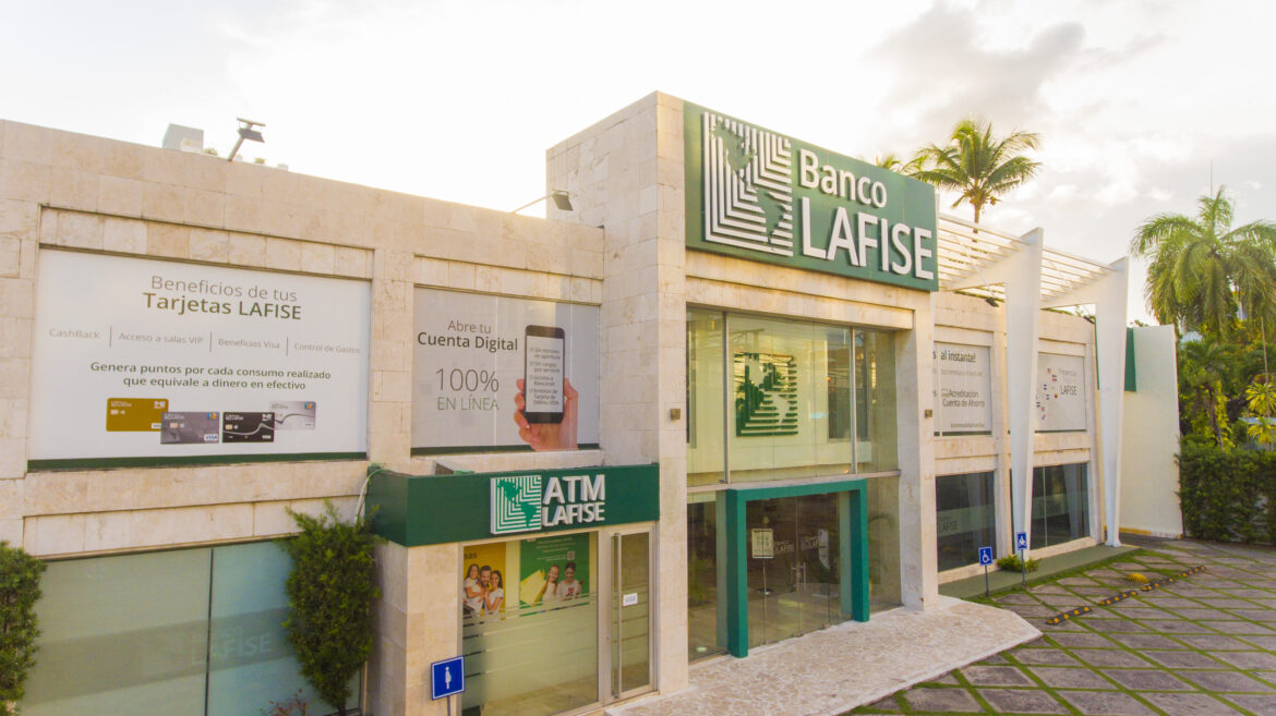 Fachada Banco Lafise