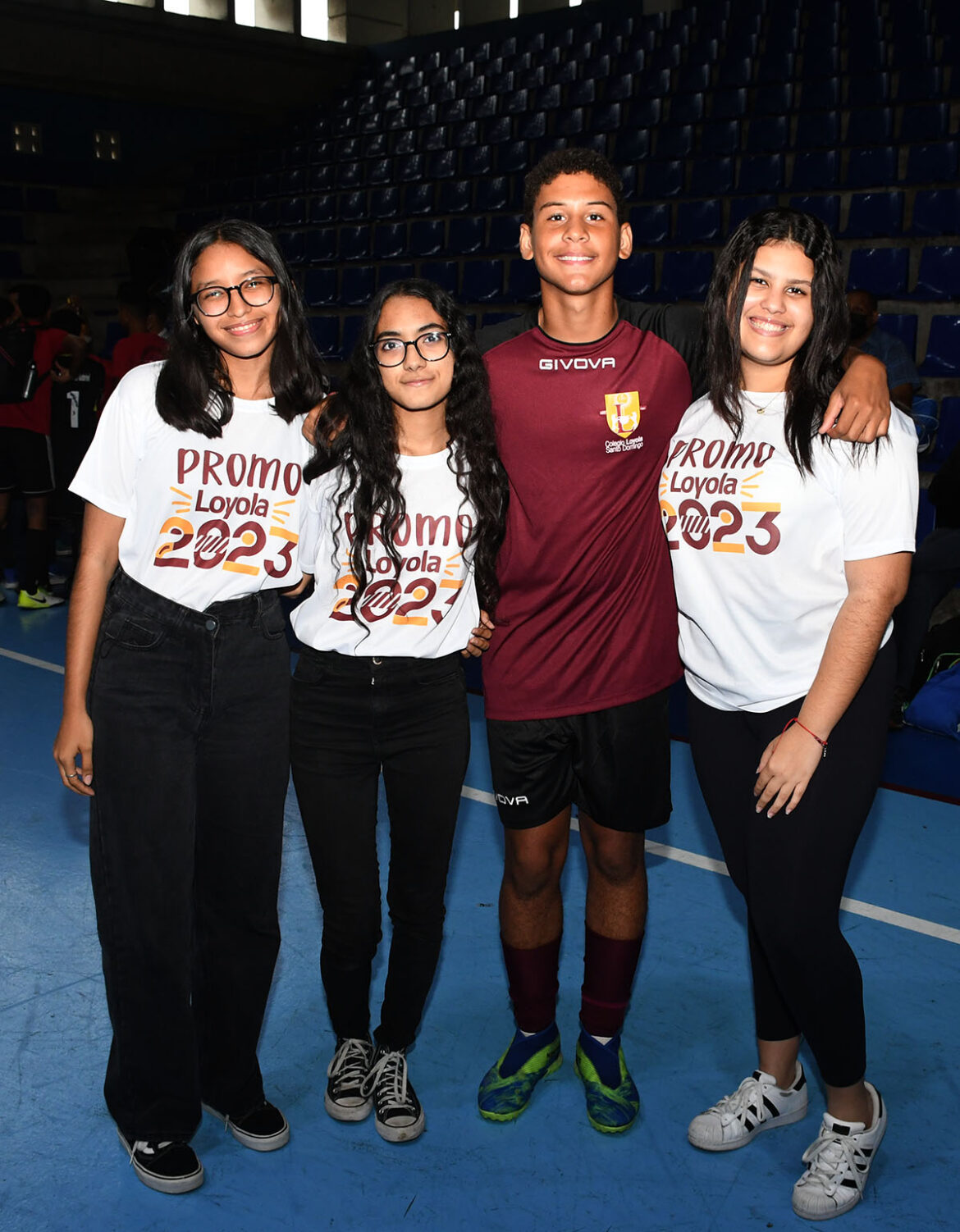 Foto 3 Nesty Castillo, Laura Ozoria, Juan Carlos Vásquez y Thelma Santamaría