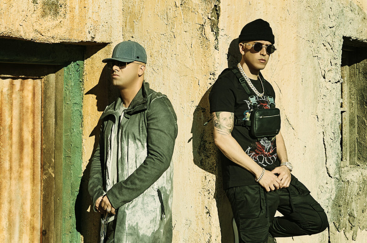 Wisin-y-Yandel-press-2022-billboard-1548