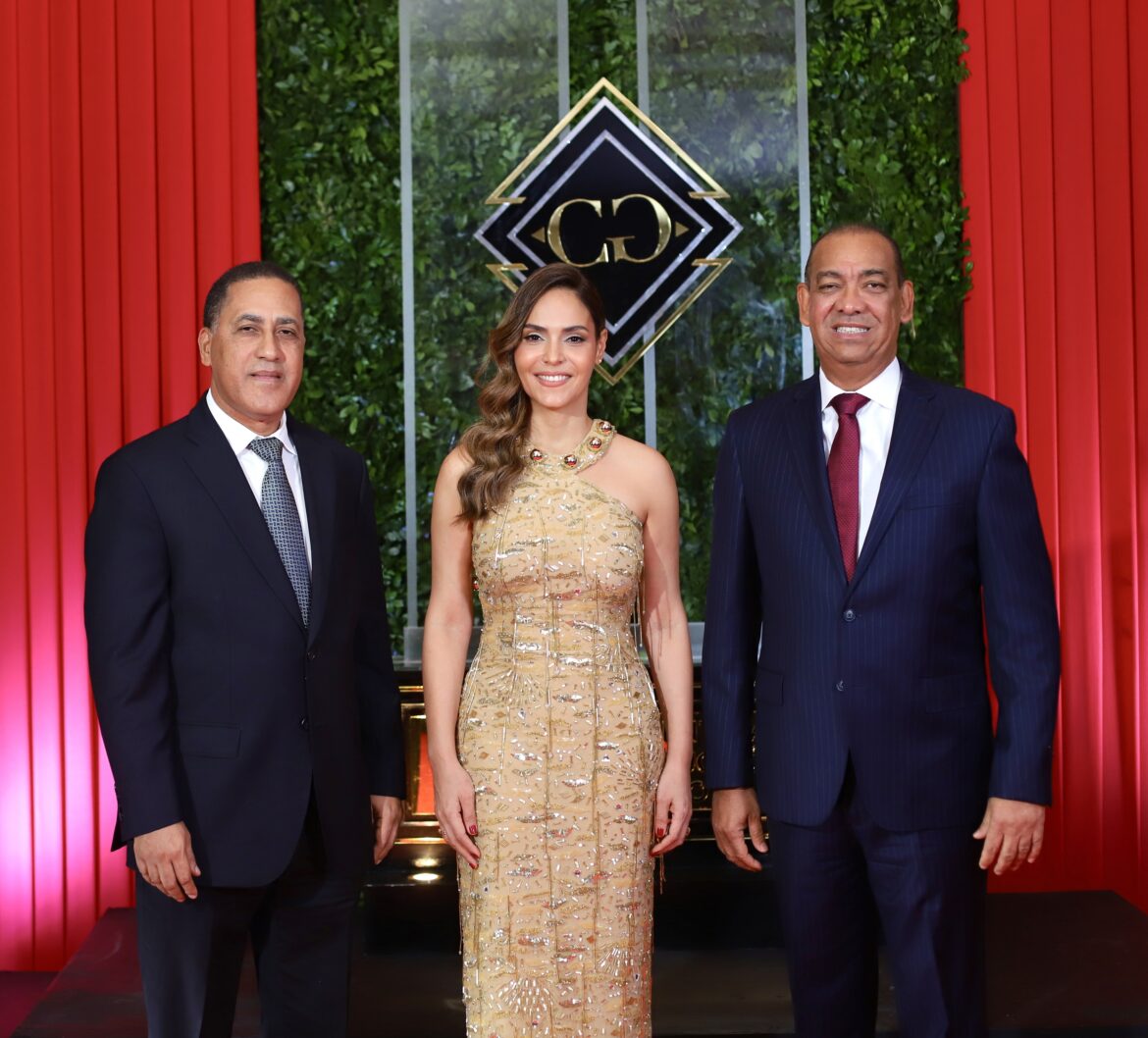 Ing. Roberto Herrera – Viceministro MOPC, Lic. Sadery Abreu – CEO Construmedia e Ing. Deligne Ascención – Ministro de MOPC