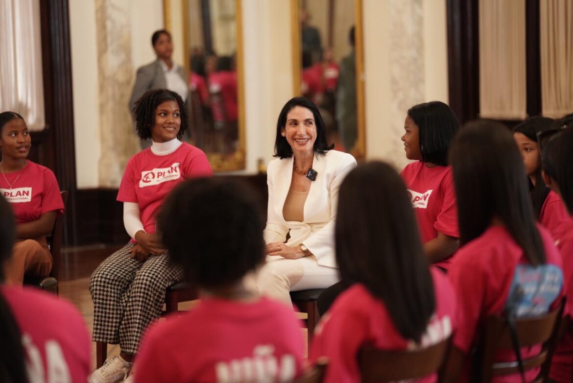 4F64EDDD-E1E3-43F9-B401-DEA4722550DF