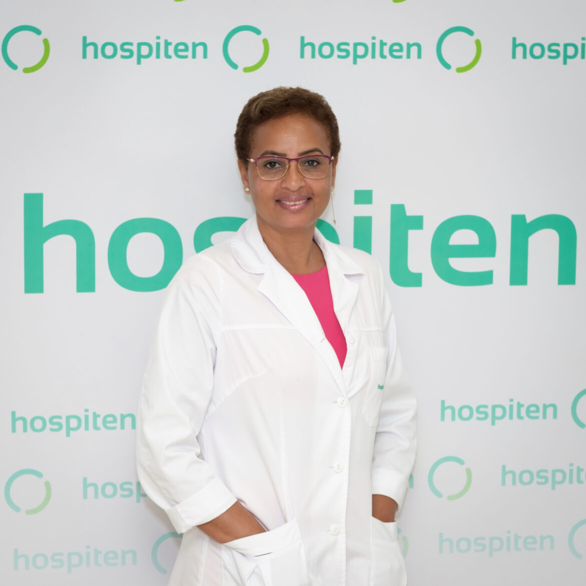 Doctora Idalia Zapata, traumatóloga de Hospiten Bávaro.