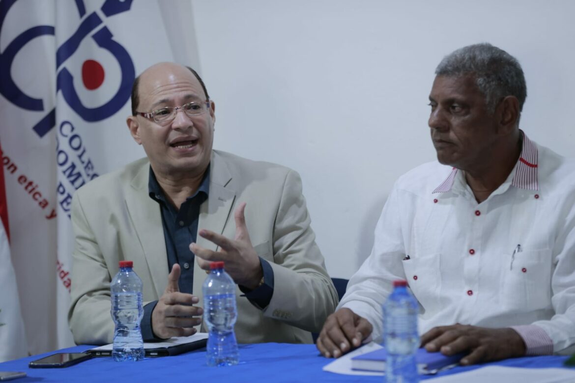 thumbnail_El pastor Ismael De Moya expresó el apoyo que dará la ciudad de Santiago a la actividad