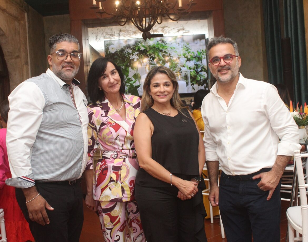 1. Gregory Molina, Gina Núñez, Meicy Díaz y Jochy Fersobe.