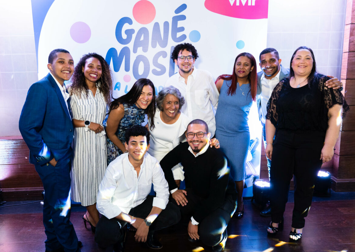 6. Miembros Directivos y voluntarios de la fundacion Aprendiendo a Vivir