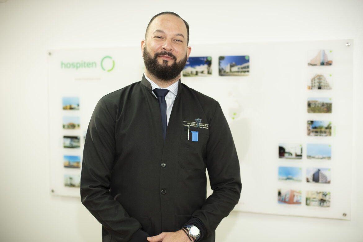 Dr. Carlos Morales, traumatólogo-ortopeda