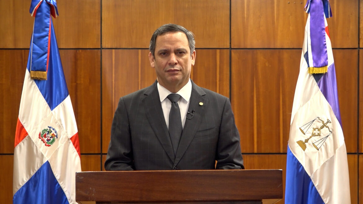 FOTO PRESIDENTE SUPREMA CORTE JUSTICIA LUIS HENRY MOLINA,