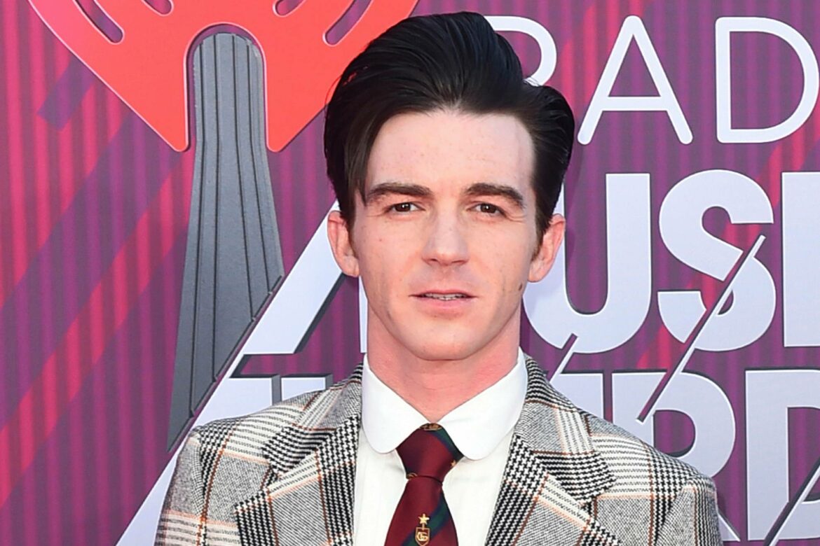 drake bell.