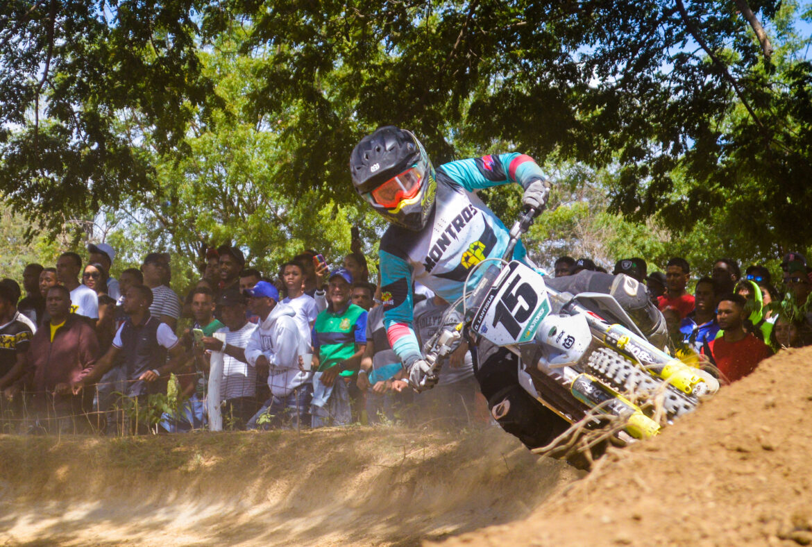 2 Darnell Lantigua (15)