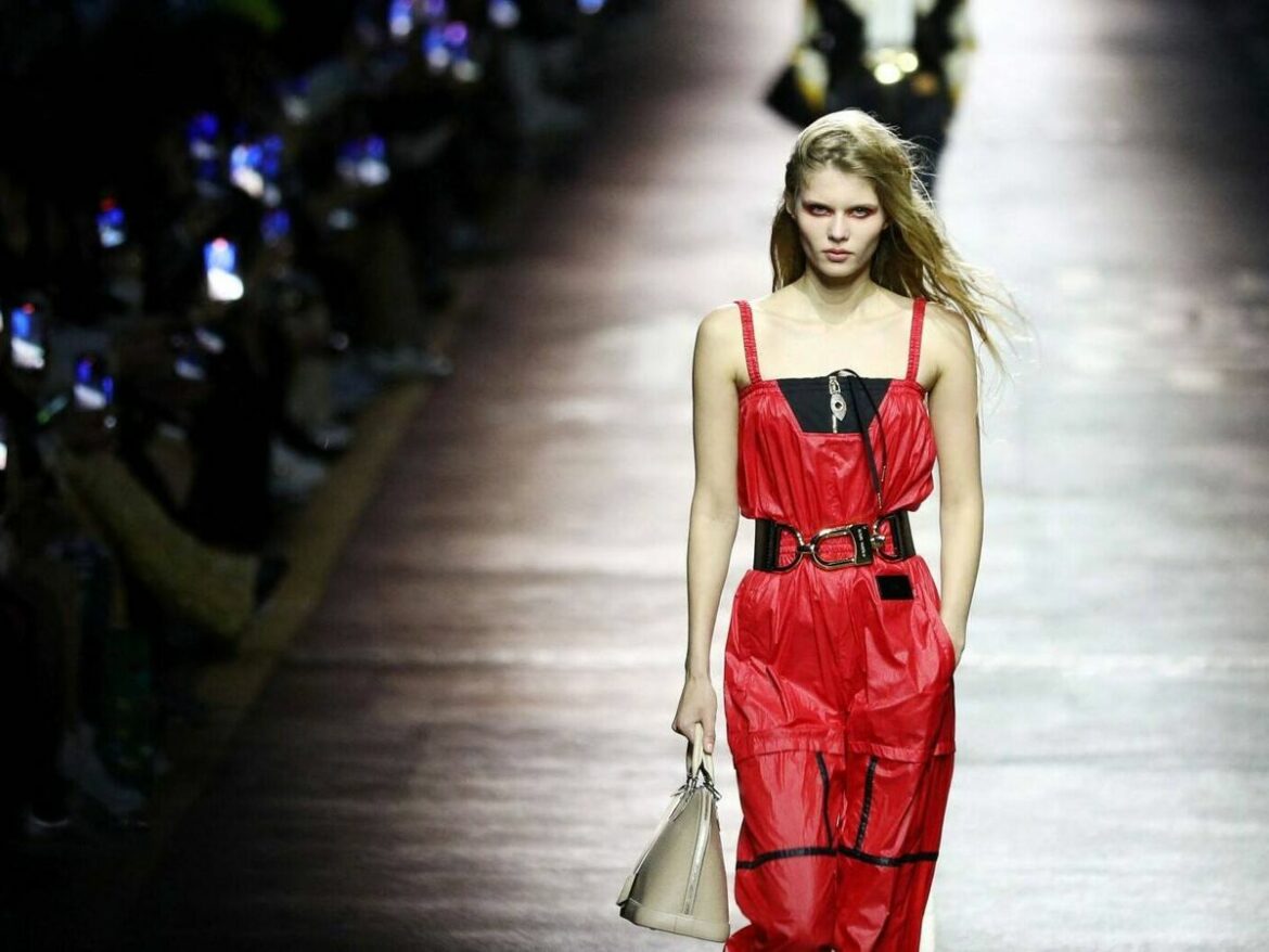 A07142E8-B152-4A93-8DAD-2785946EABFC