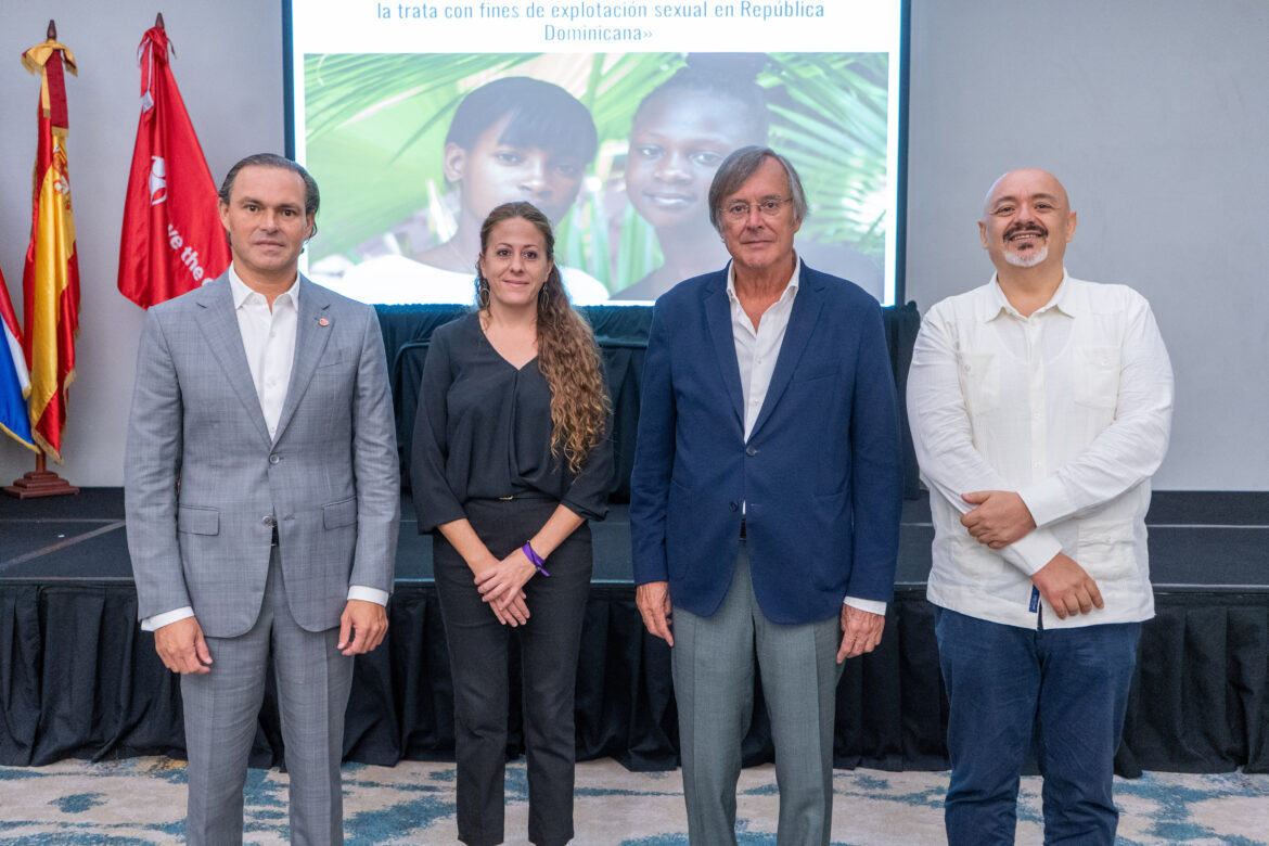 DSC02837-Foto Principal-Juan Tomas Díaz, Alba Rodríguez, Antonio Pérez-Hernández y Torra y Manuel Alba Cano