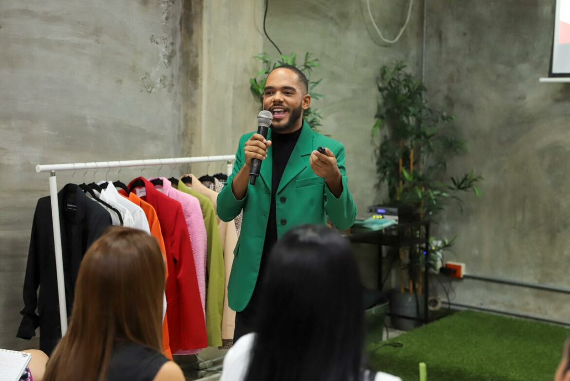 Deslumbra con seguridad y poder! May Events promueve el empoderamiento femenino en el evento Vístete de Seguridad y Poder–