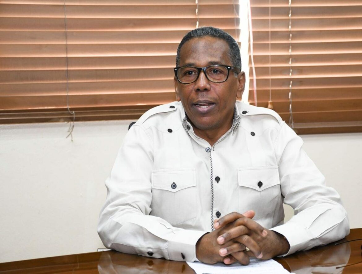 Dr. Edgar Fèliz Mèndez 3.38.27 AM