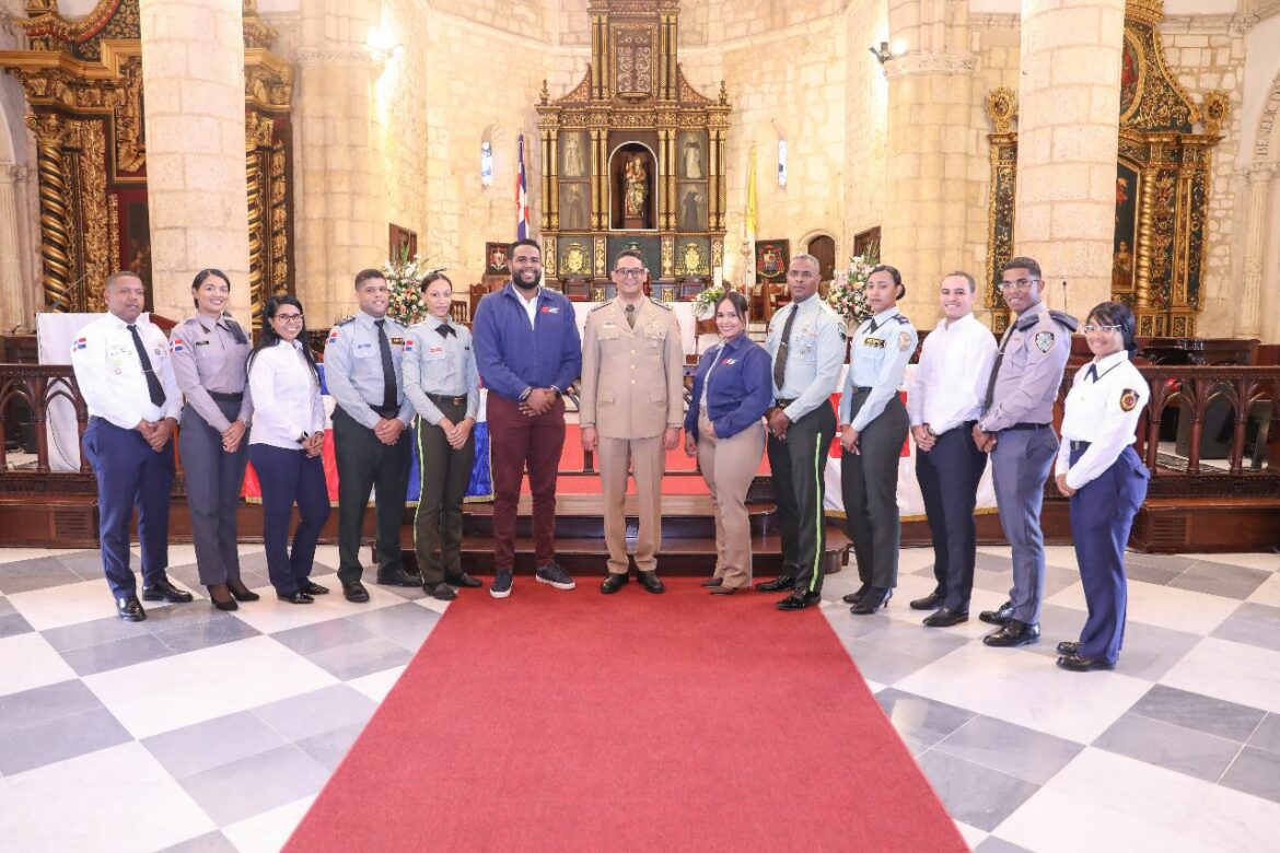 Sistema 9-1-1 misa por 9no aniversario. Prensa