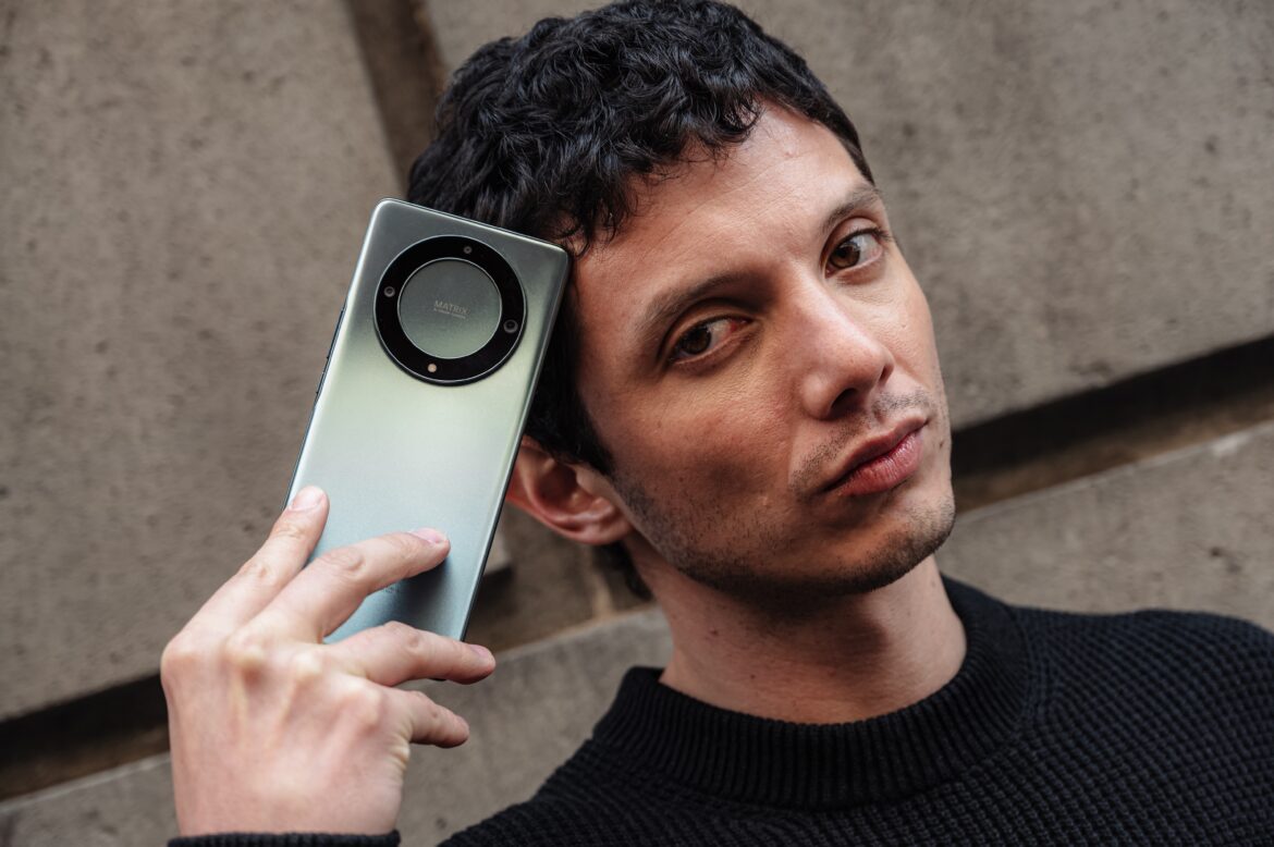 8C852FD1-97B9-4B5B-8DE6-BEA8D37A480C