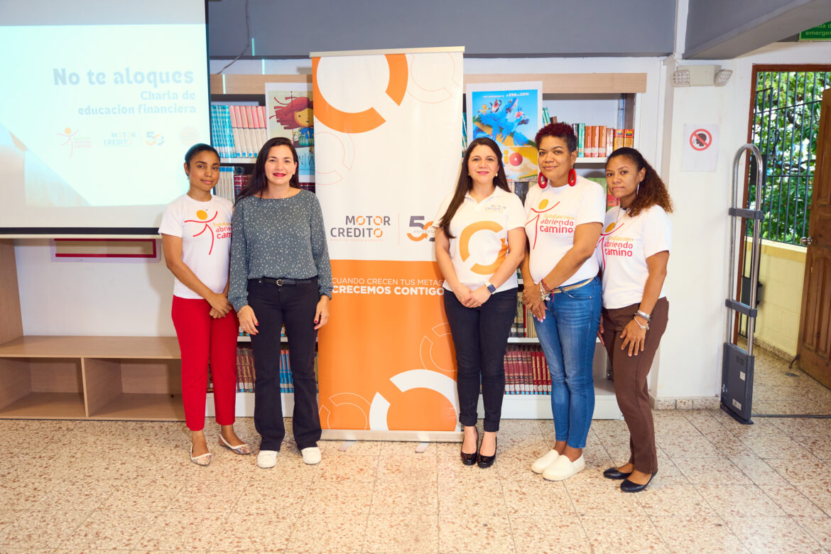 Motor Crédito y Fundación Abriendo Camino