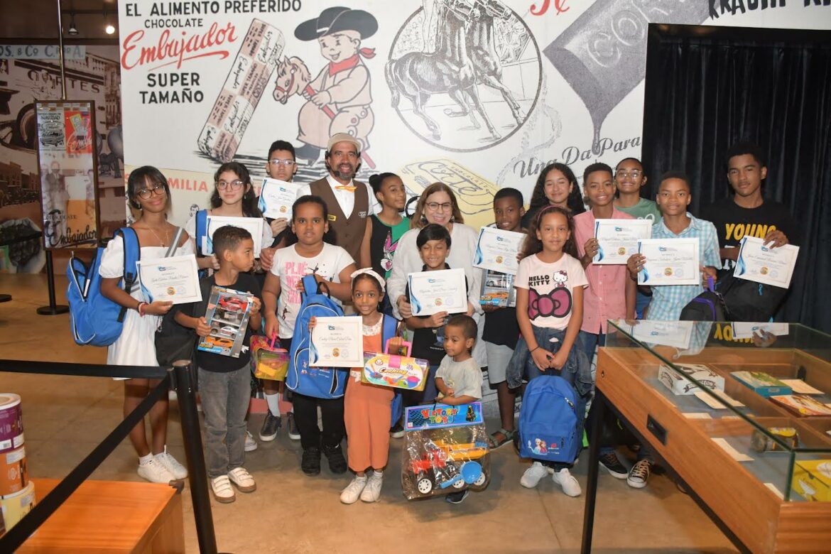 Asociación Dominicana de Cronistas Sociales Celebra