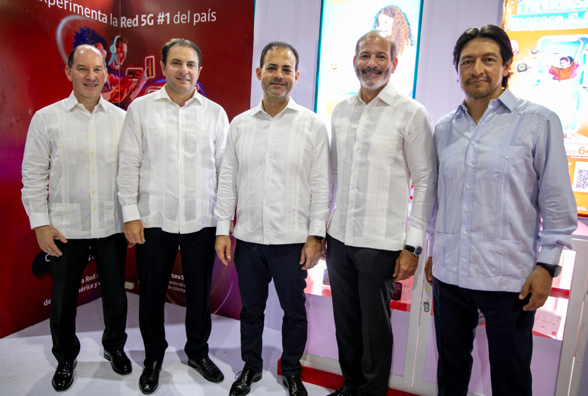 Omar Acosta, Walter Schall, Carlos Iglesias, Carlos Cueto y Oscar Reyna