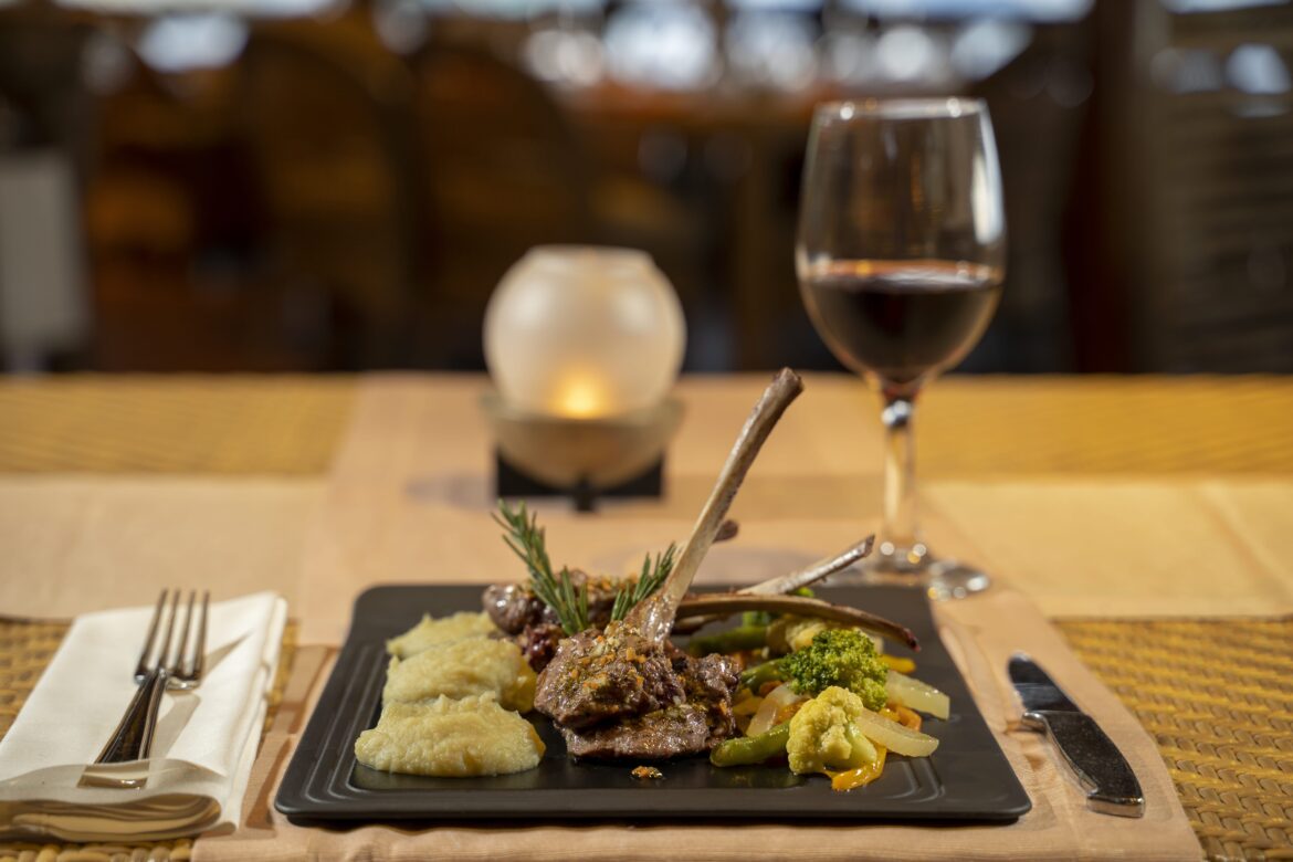 F87FEAA4-D4E8-4212-ACB8-1A76F981CF7E