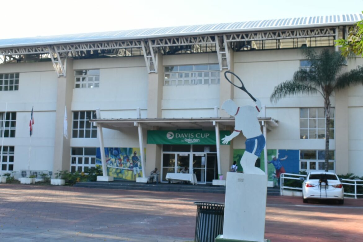 fachada tenis