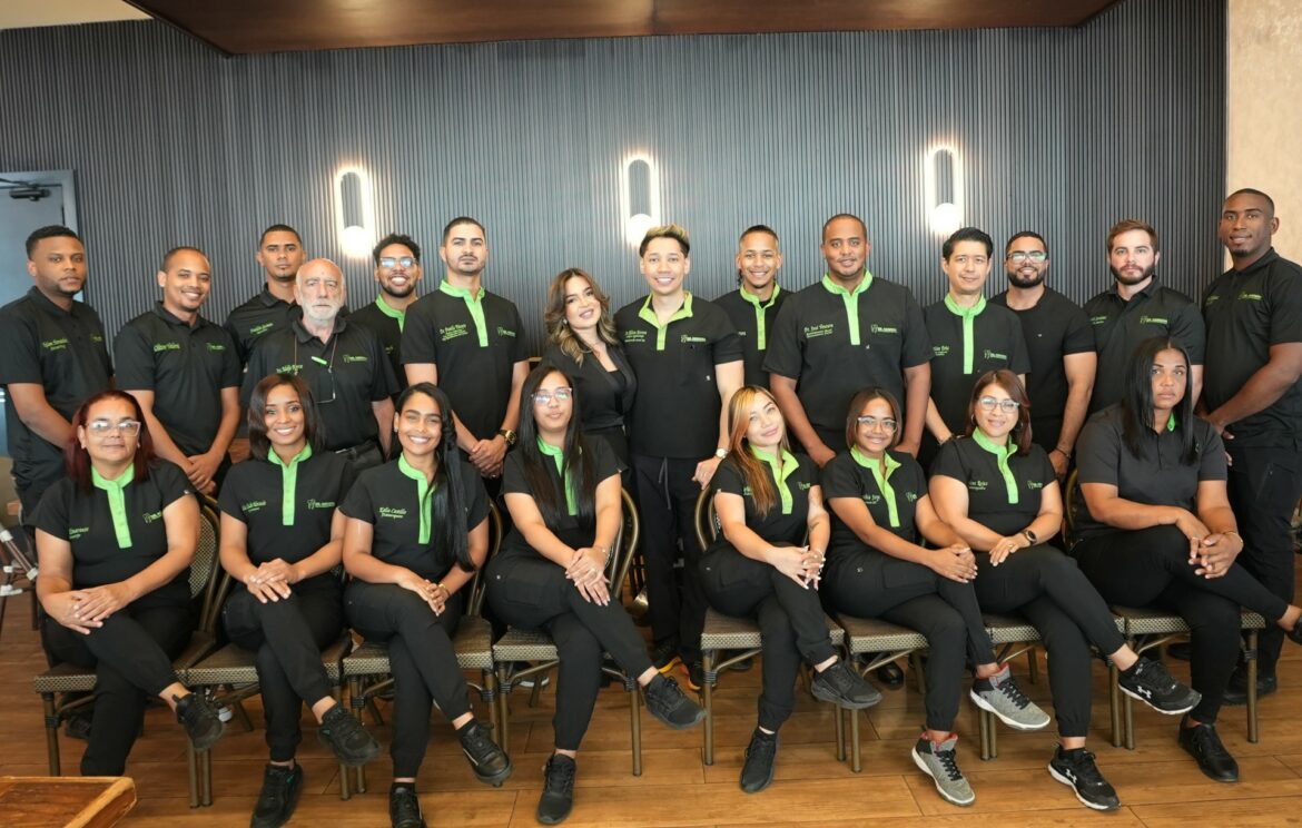 Aniversario de la Clínica de Armonización Dento-Facial Dr. Milton Herrera