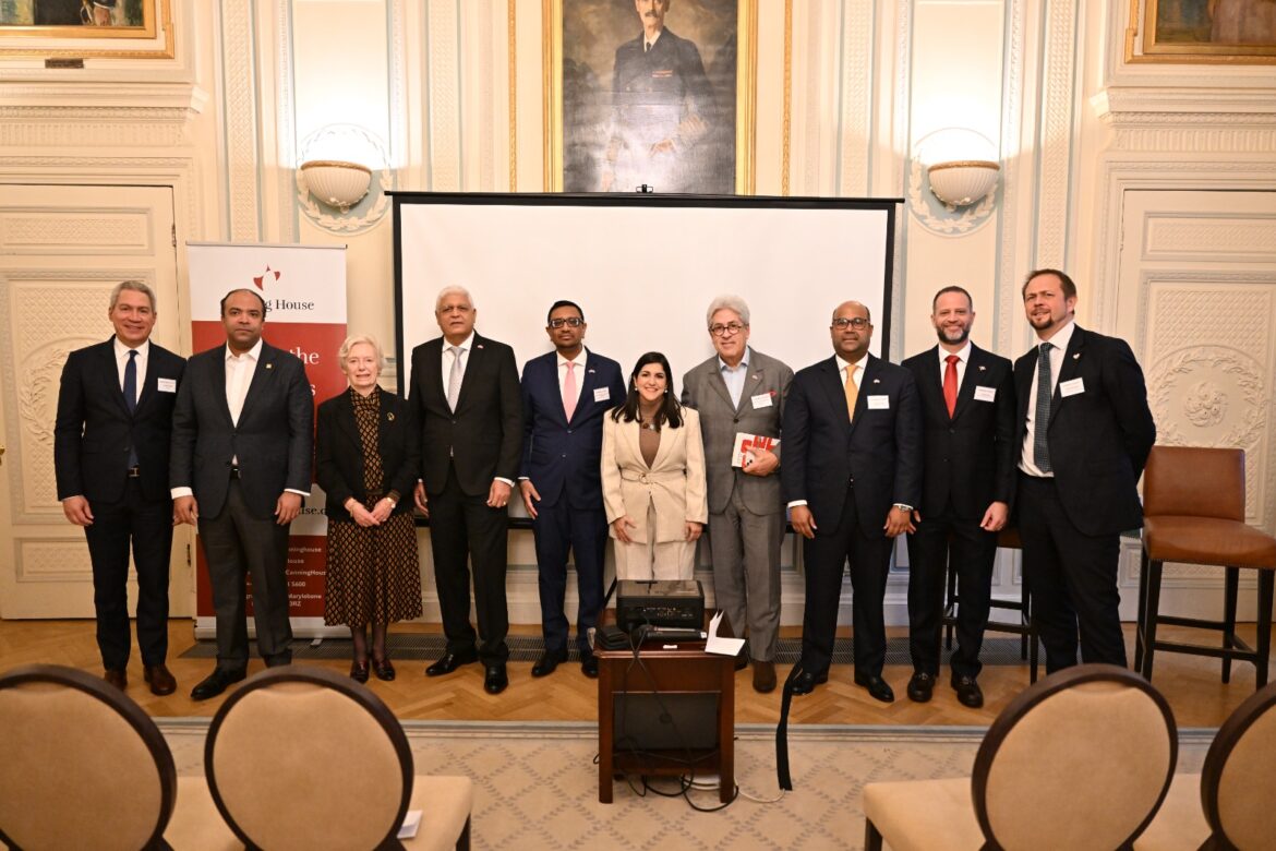 Foto 3 Parte de la delegación dominicana durante su participaciónen la Semana Dominicana en Reino Unido 2023.