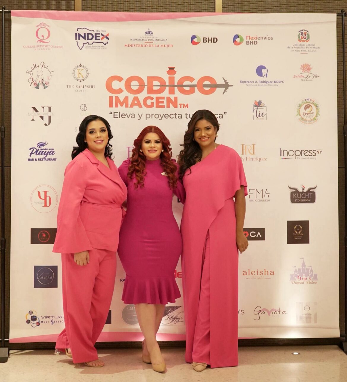 Grace Mercedes, Crala Suárez y Surgely Peña, Fundadoras del movimiento Queens Support Queens en NYC