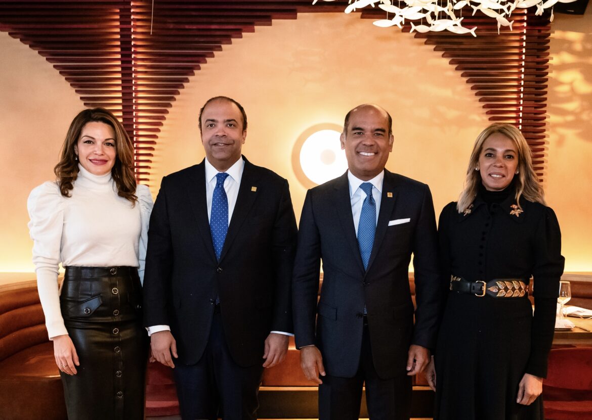 Noelia García de Pereyra, Samuel Pereyra, Victor Rojas, Massiel de Rojas