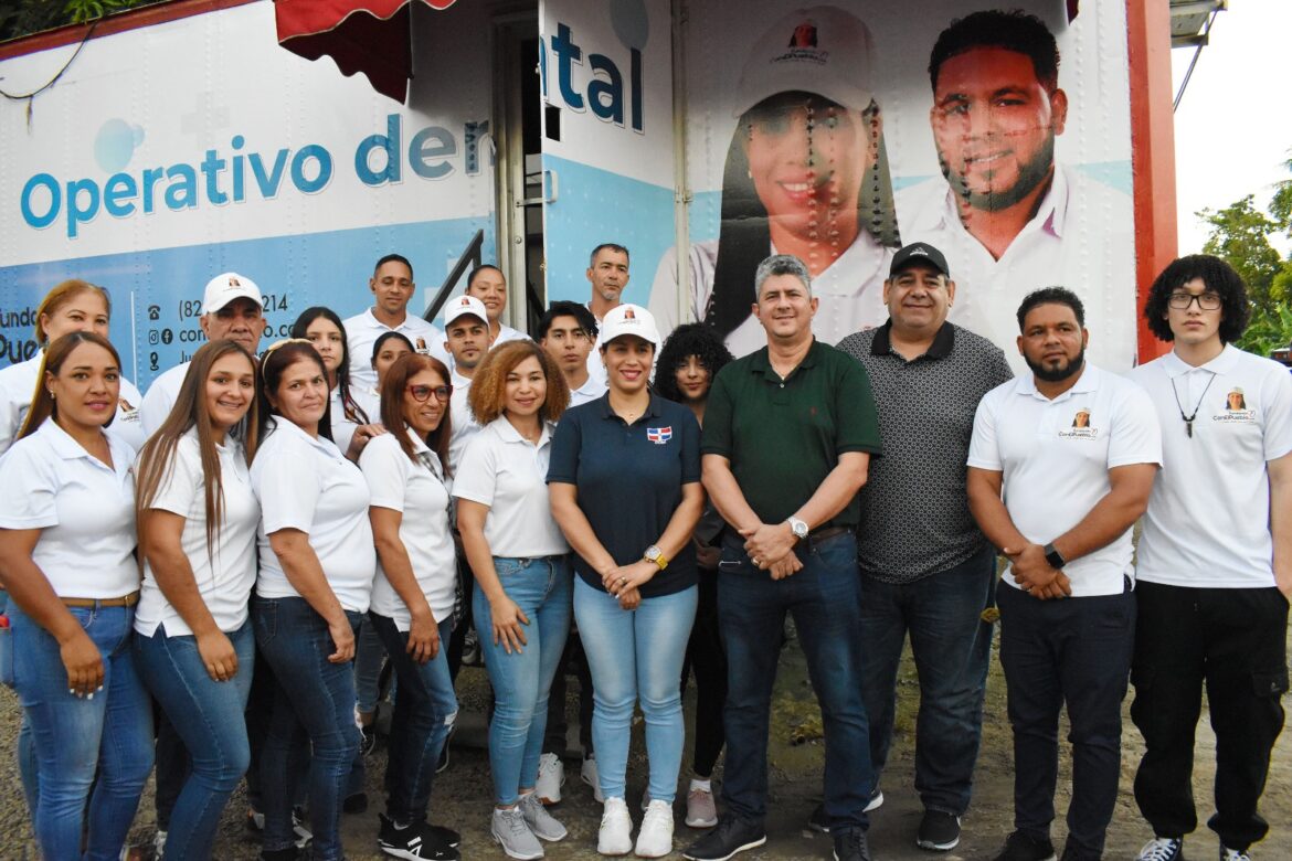 Acto de entrega de furgón odontológico