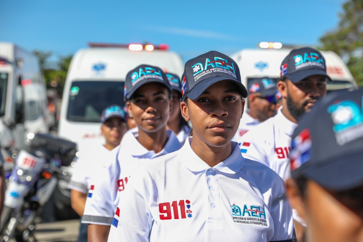 Randolfo Rijo, 9-1-1 en lanzamiento Navidad COE (3)